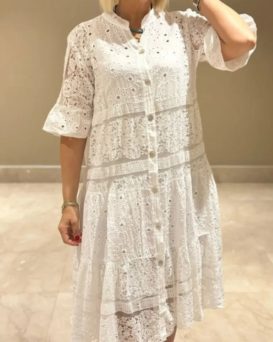 Lace dress with sleeves and front buttons