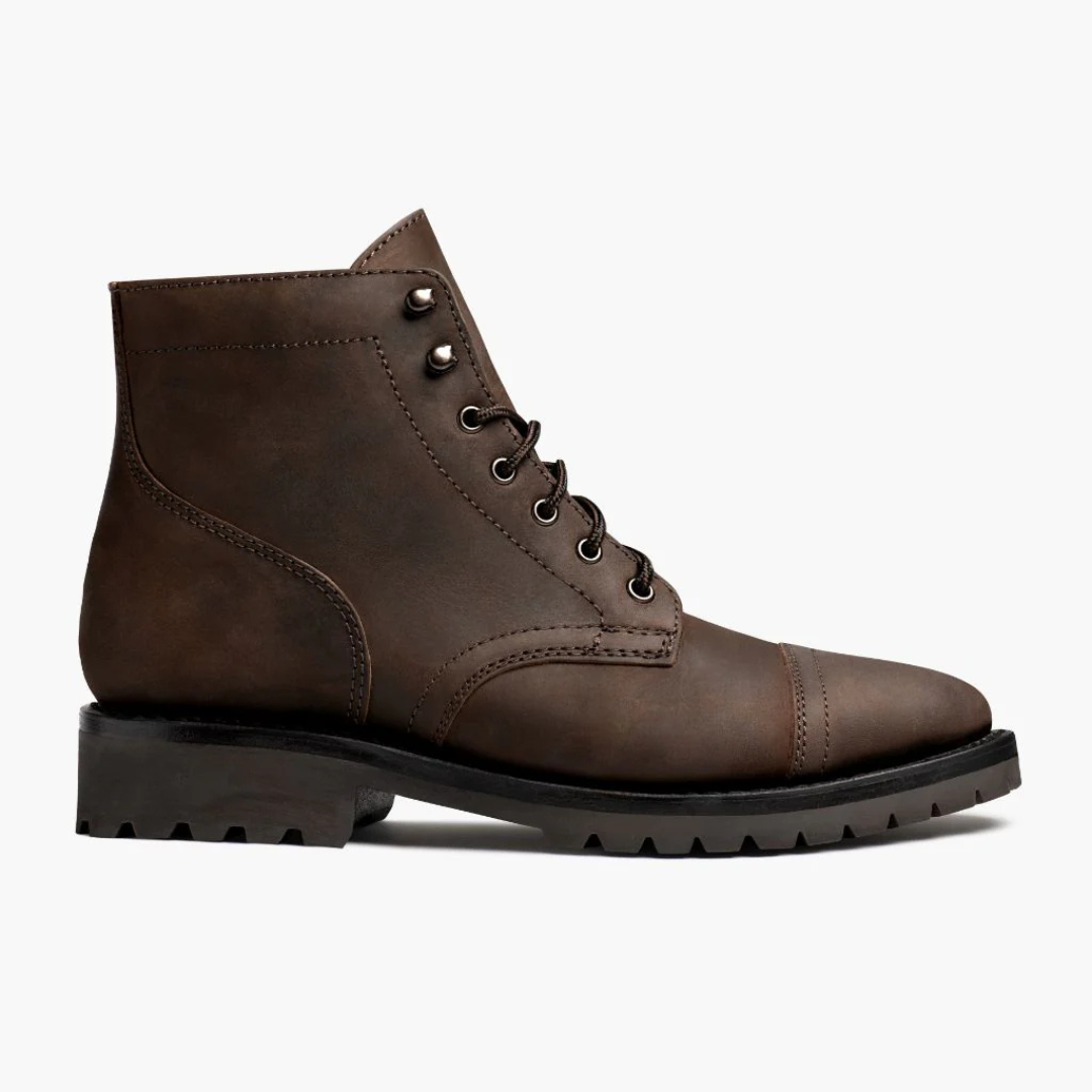 Men's Leather Boots with Great Durability and Modern Style