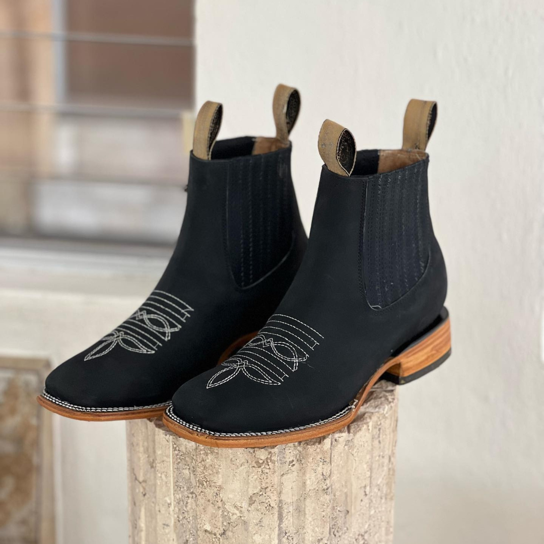 Canvas boots with sturdy soles