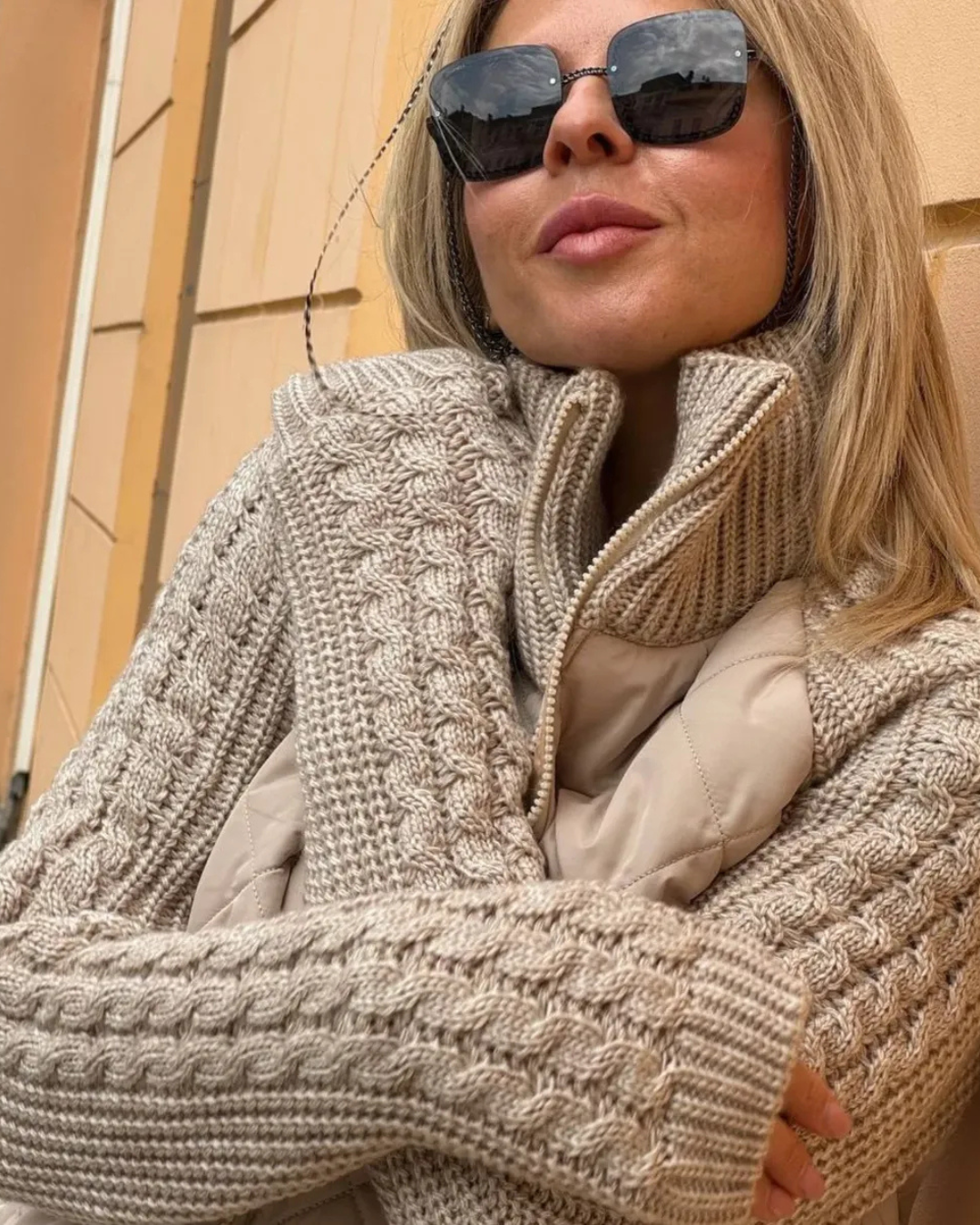 Casual long-sleeved coat with zip fastening for women