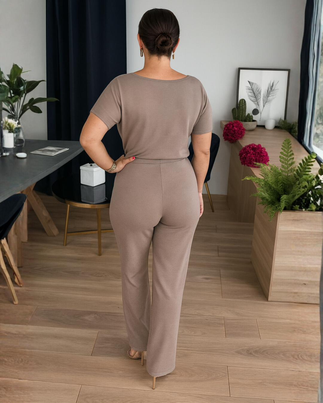 Elegant and versatile 3-piece set for women