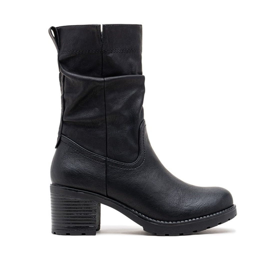 Rustic Finish Boots with Total Comfort