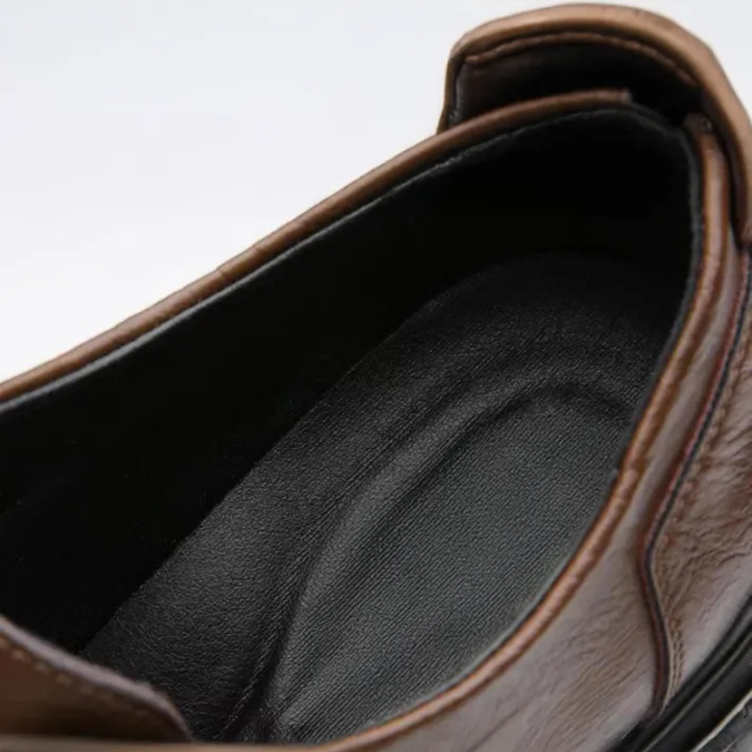 Genuine leather casual shoes for men