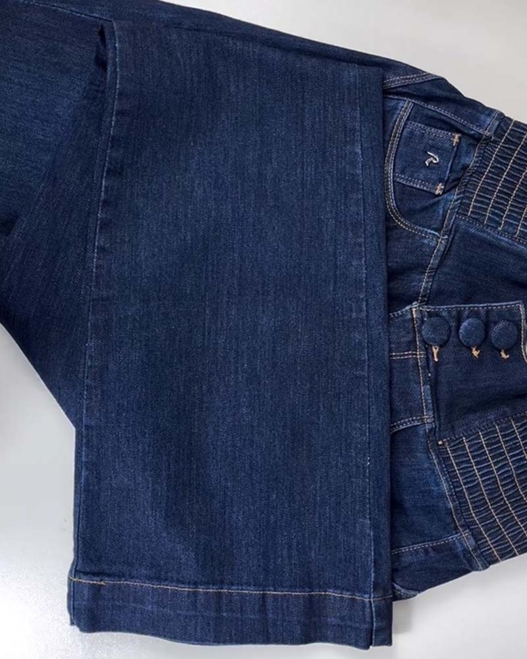 Flexible jeans
