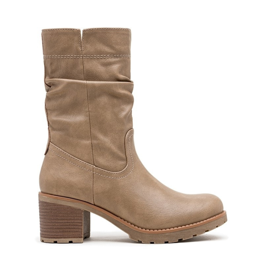 Rustic Finish Boots with Total Comfort
