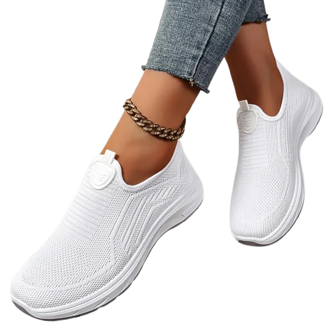 Breathable slip-on mesh shoes for women