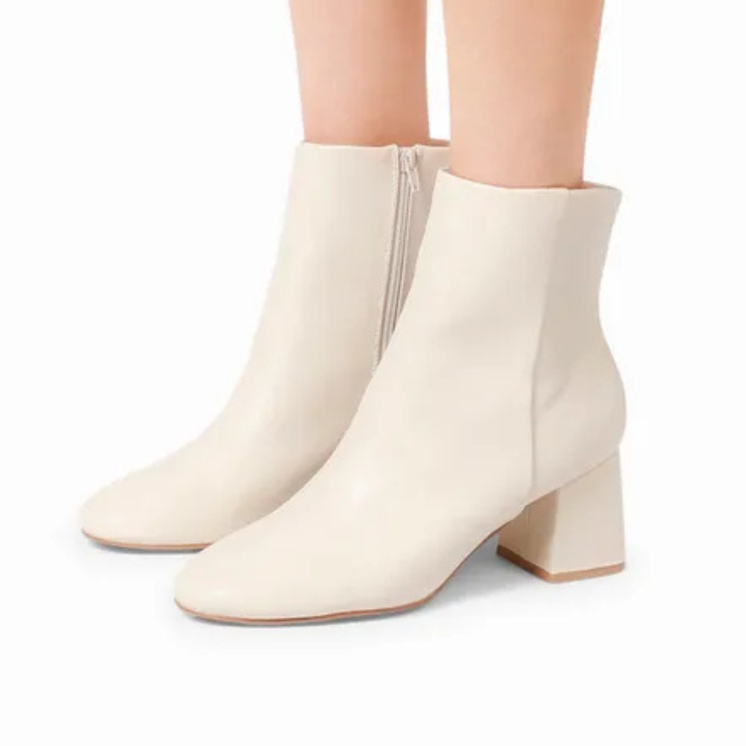 Women's ankle boots with an elegant finish and high heels
