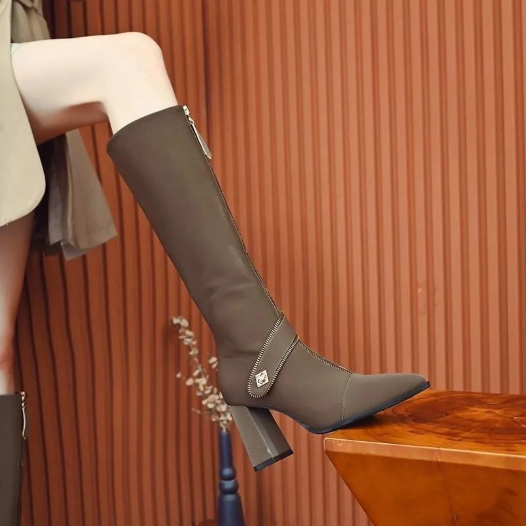 Women's high leather boots with front zip and thick heel
