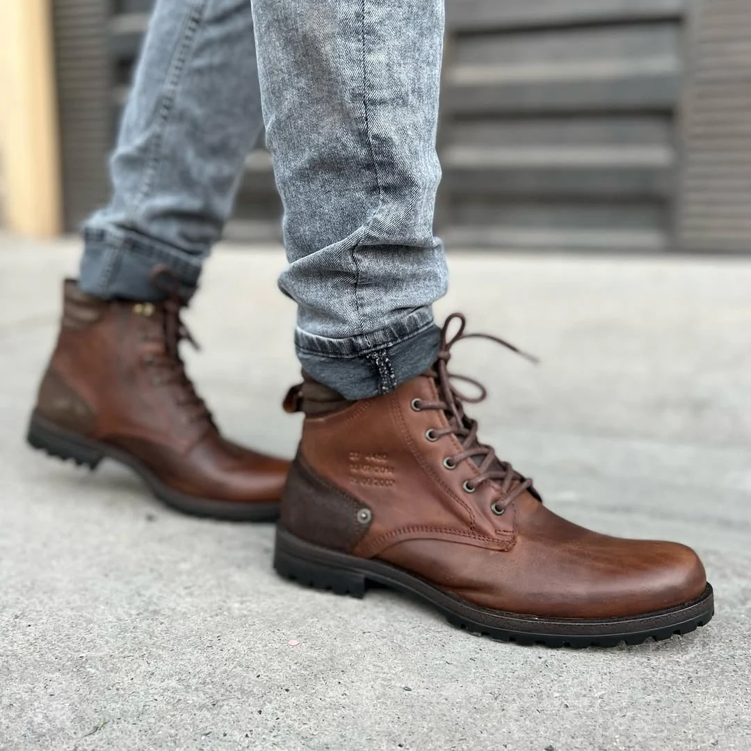Classic Vintage Leather Boots: Timeless Style and Superior Durability