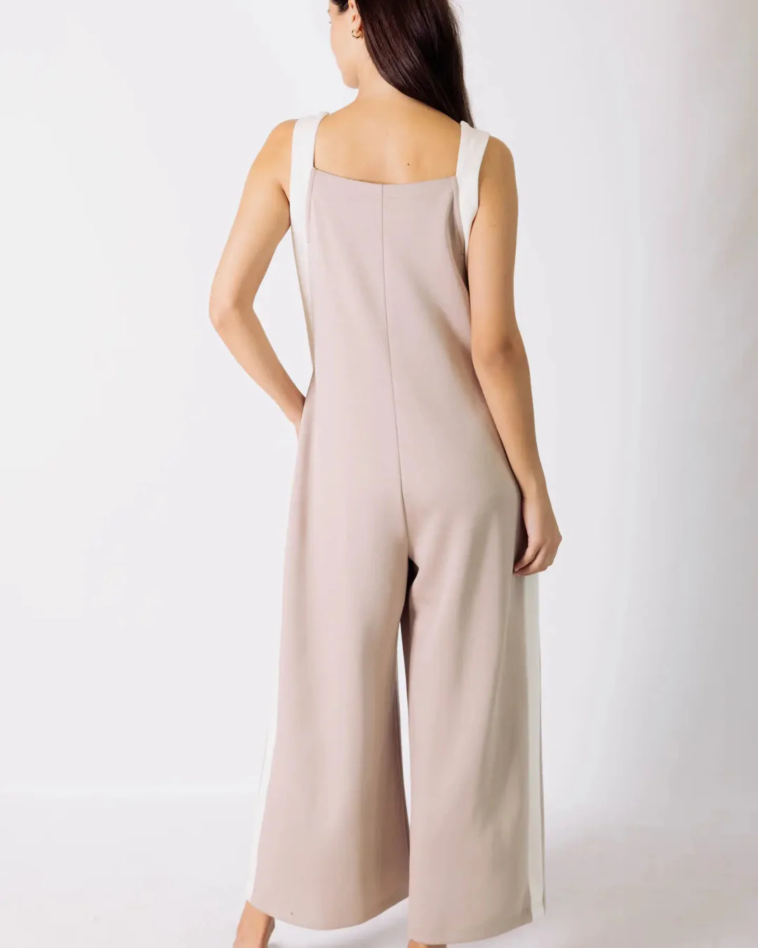 Elegant Jumpsuit with Fringe and Side Pockets
